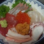 峰 - 名物　海鮮丼　