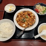 上海華龍 - 【2024.10.31(木)】麻婆豆腐定食（並盛）950円