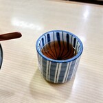 殿田 - 熱いお茶なのが嬉しい