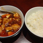 趙楊 - 麻婆豆腐とご飯