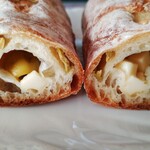 ル・プチメック - オリーブとチーズのバゲット断面