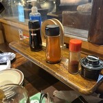 炭火焼肉 ホルモン にく式 - 卓上