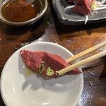 炭火焼肉 ホルモン にく式 - ハツ刺し