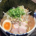 節骨麺たいぞう - こってりたいぞうラーメン＋野菜トッピング