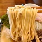 奈つやの中華そば - 麺リフト