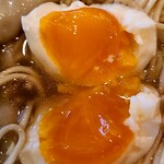 奈つやの中華そば - 煮卵