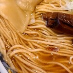 奈つやの中華そば - キレイな麺線