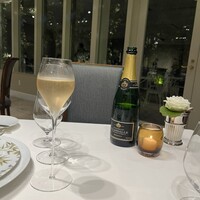 ソンブルイユ TOKYO - シャンパンで乾杯