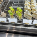 ラトリエヒロワキサカ - シャインマスカット好きなの。