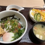 海鮮丼 日の出 - 