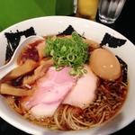 666 - こっちがデフォルトの煮干醤油ラーメン