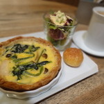 アヴァンソン - キッシュセット（８００円）