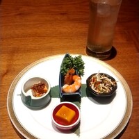 北京ダック専門店 銀座芳亭 - 前菜、乾杯アルコール（ノンアルもあり）