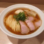 麺笑 巧真 - 特製醤油ラーメン(税込1000円)