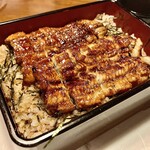 川庄 - 「うな重 上（税抜￥3,000）」地焼きのアップ③…