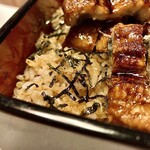 川庄 - 「うな重 上」地焼きのごはんのアップ…