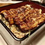 川庄 - 「うな重 上」地焼きのアップ④…