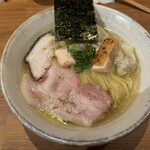 ジャパニーズ ラーメン 五感 - 