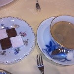 フランス料理 ビストロ・ド・リヨン - コーヒー＆お菓子