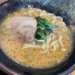 横浜家系ラーメン 吉岡家 - 料理写真: