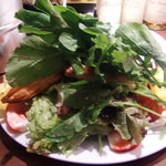 煮こみや なりた - ホタテのサラダ　1300円＋外税