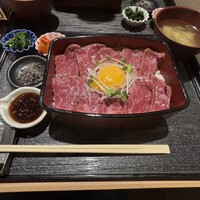 牛処 慶 - 炙りステーキ重