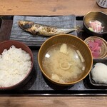 炭火焼干物定食 しんぱち食堂 モラージュ菖蒲店 - 