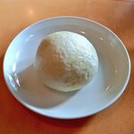 粥菜坊 - 「薬膳あんまん」。何この生地！あんこ！信じられない旨さ。