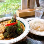 Rojiura Curry SAMURAI. 平岸総本店 - 