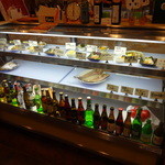 デリカ　ロクシナ - 惣菜店っぽく、ここで確認しての注文も可能　※2014年5月夜