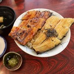 BBQ Suzuka Toge - 黑白丼