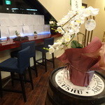 デリカ　ロクシナ - カウンター席もあります　※2014年5月夜