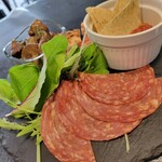 SanktGallen TAP ROOM - おつまみ盛り合わせ 730円