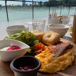 リナトキッチン 馬事公苑 - 