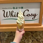 ミルク&パフェ よつ葉ホワイトコージ 新千歳空港店 - 