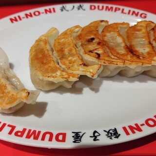 口コミ一覧 : 餃子屋 弐ノ弐 下通店 （ギョウザヤ ニノニ） - 辛島町