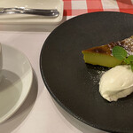 Decoller - ピスタチオのチーズケーキ。