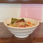 麺や 真登 - 鶏だし醤油ラーメン