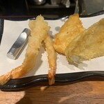 天ぷらとワイン 大塩 - 揚げたて②