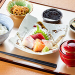 美覚 - お刺身定食（おぼん）