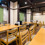 美覚 - テーブル席