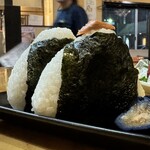 焼きもの家 慶 - おにぎりの後ろ姿。に見えるよなコレwww