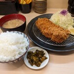 とんかつ檍のカレー屋 いっぺこっぺ 神田小川町店 - 