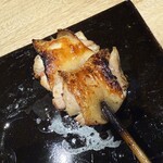 焼鳥なかむら - もも（水郷赤鶏）