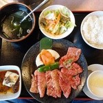 Anrakutei - プレミアム和牛ダブルランチ1,580円(税抜き)