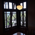 慈久庵 - 角の窓