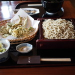 慈久庵 - 大盛りせいろと野草のてんぷら