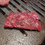 269958297 - 焼き加減がとても大事なので慎重に。