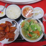 中華料理 ふじ苑 - 本日（１０月２０日）の豪華ランチ