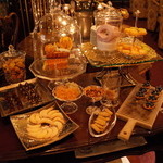 表参道うかい亭 - 小菓子のワゴン・サービス